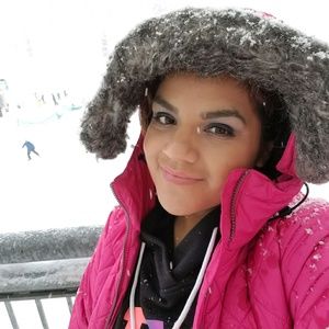 Meet your Posher, Eva